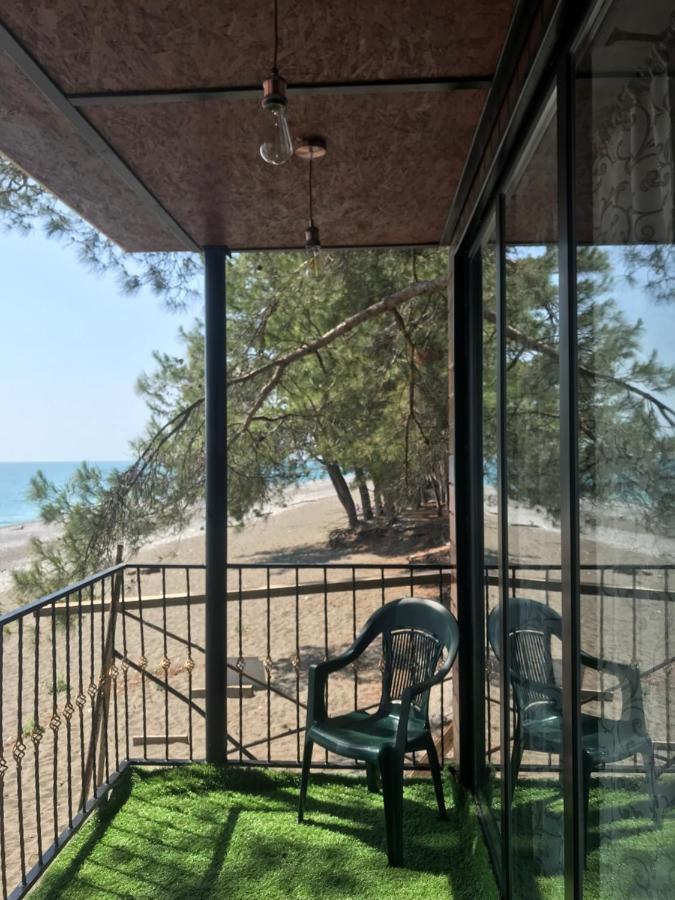 Mon Ami Hotel 2 Пицунда Екстериор снимка